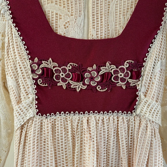 Vintage 1970s Joy Stevens Boho Cream and Maroon Lace Prairie Dress - Picture 10 of 10